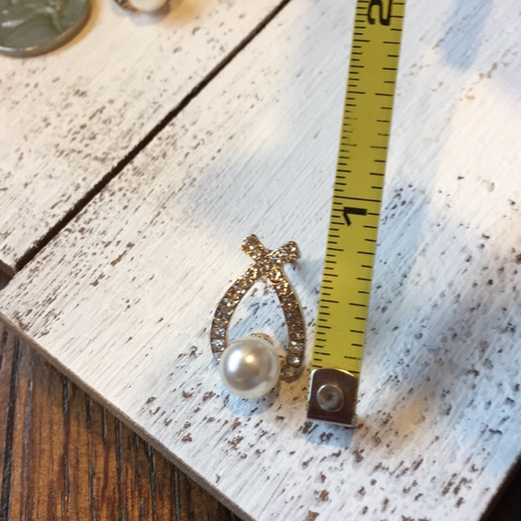 Bow Hoop Rhinestone Pearl Earrings - Picture 7 of 7